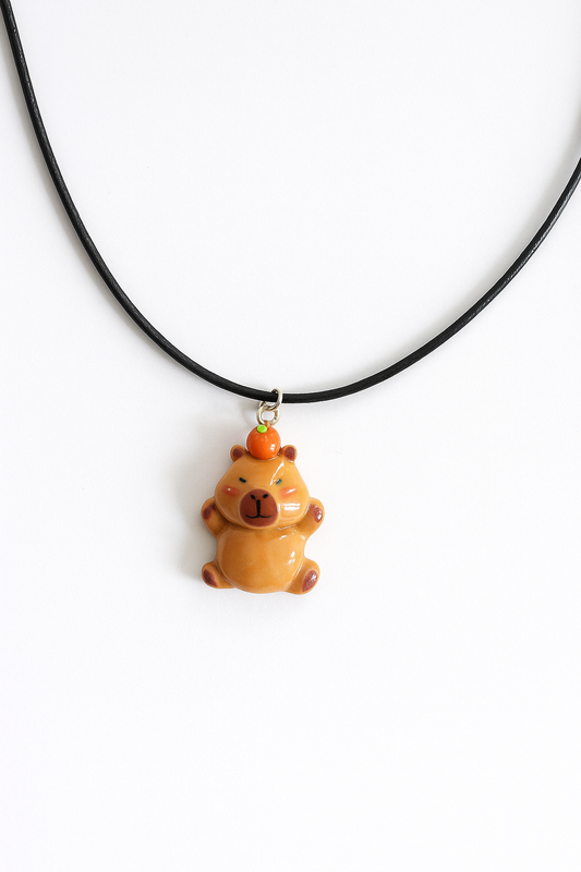 Capybara met fruit ketting